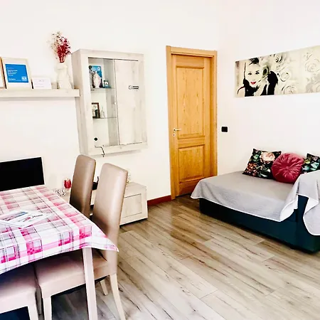 Santa Teresa, Fiera/centro ורונה